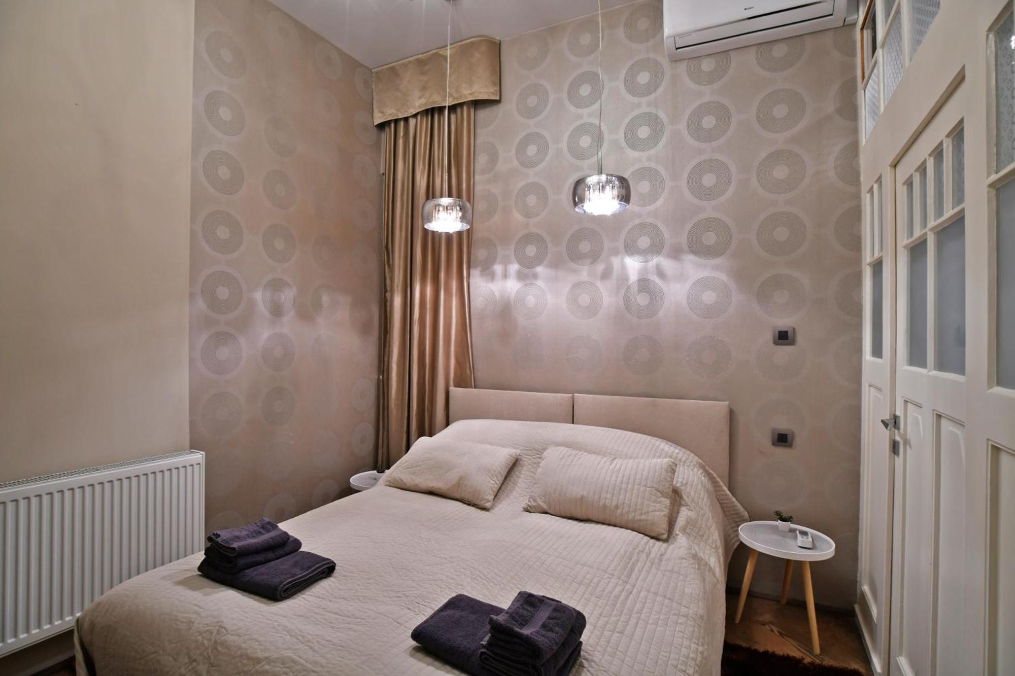 شقة Luxuryflat Near Centre On118 Sqm, 3Br,2Bth,8Bed,Ac بودابست المظهر الخارجي الصورة